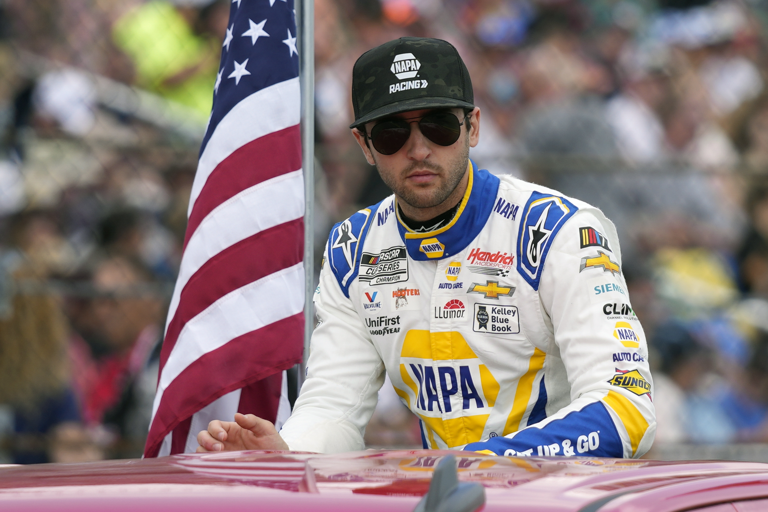 NASCAR Elliott Returns Auto Racing