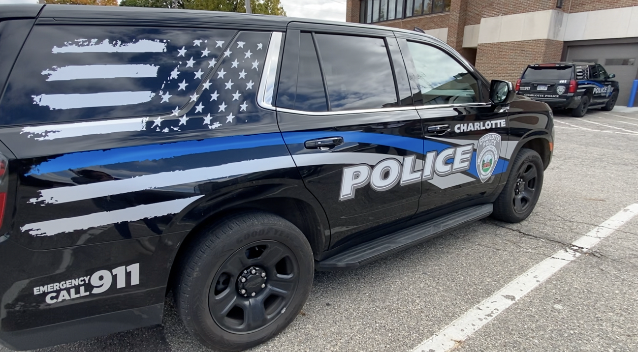 Charlotte police investigating armed robbery