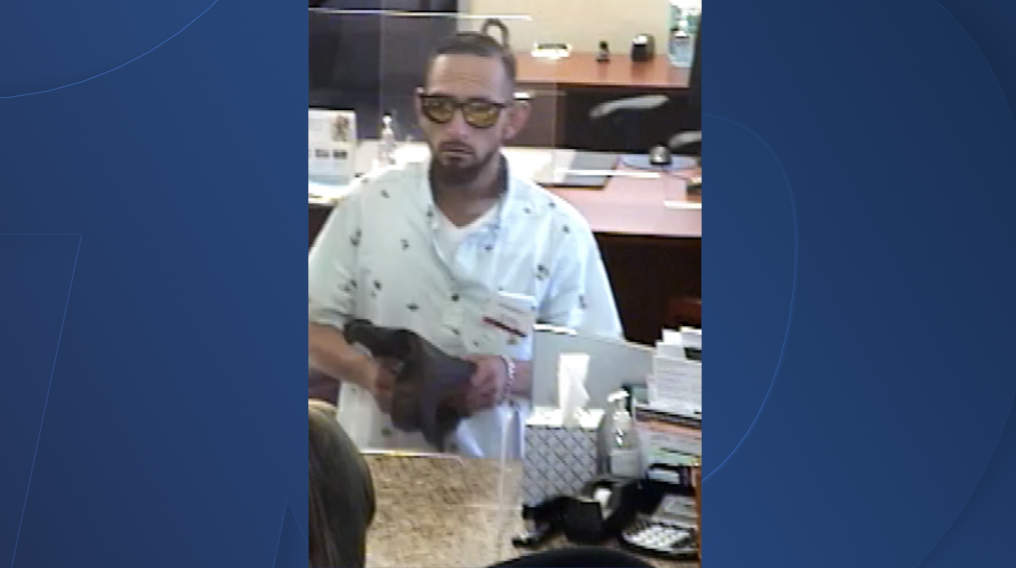 Authorities seek suspect who attempted to rob a Rancho Bernardo bank