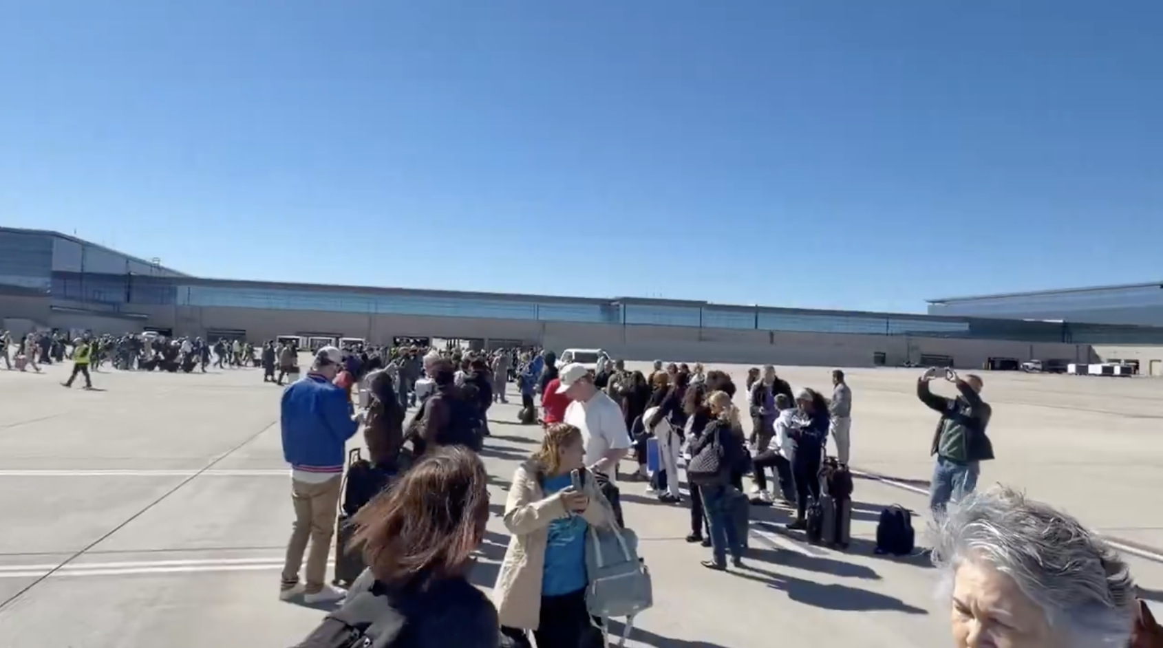 airport evacuation.png