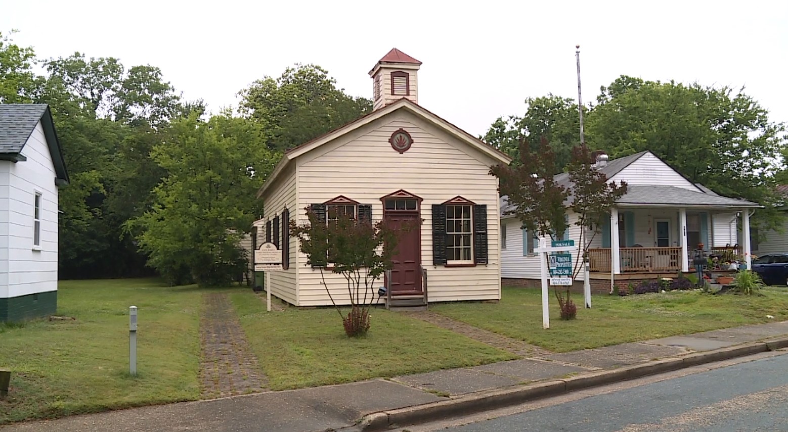 Waynes World Hopewell Church 2.jpg