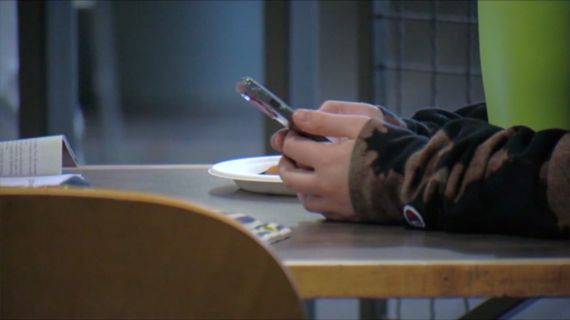 SCHOOLPHONES.jpg