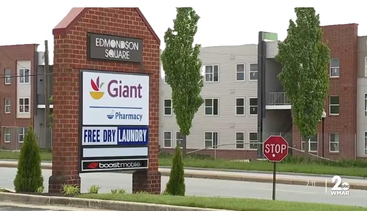 Edmondson Square shopping center before Giant closed