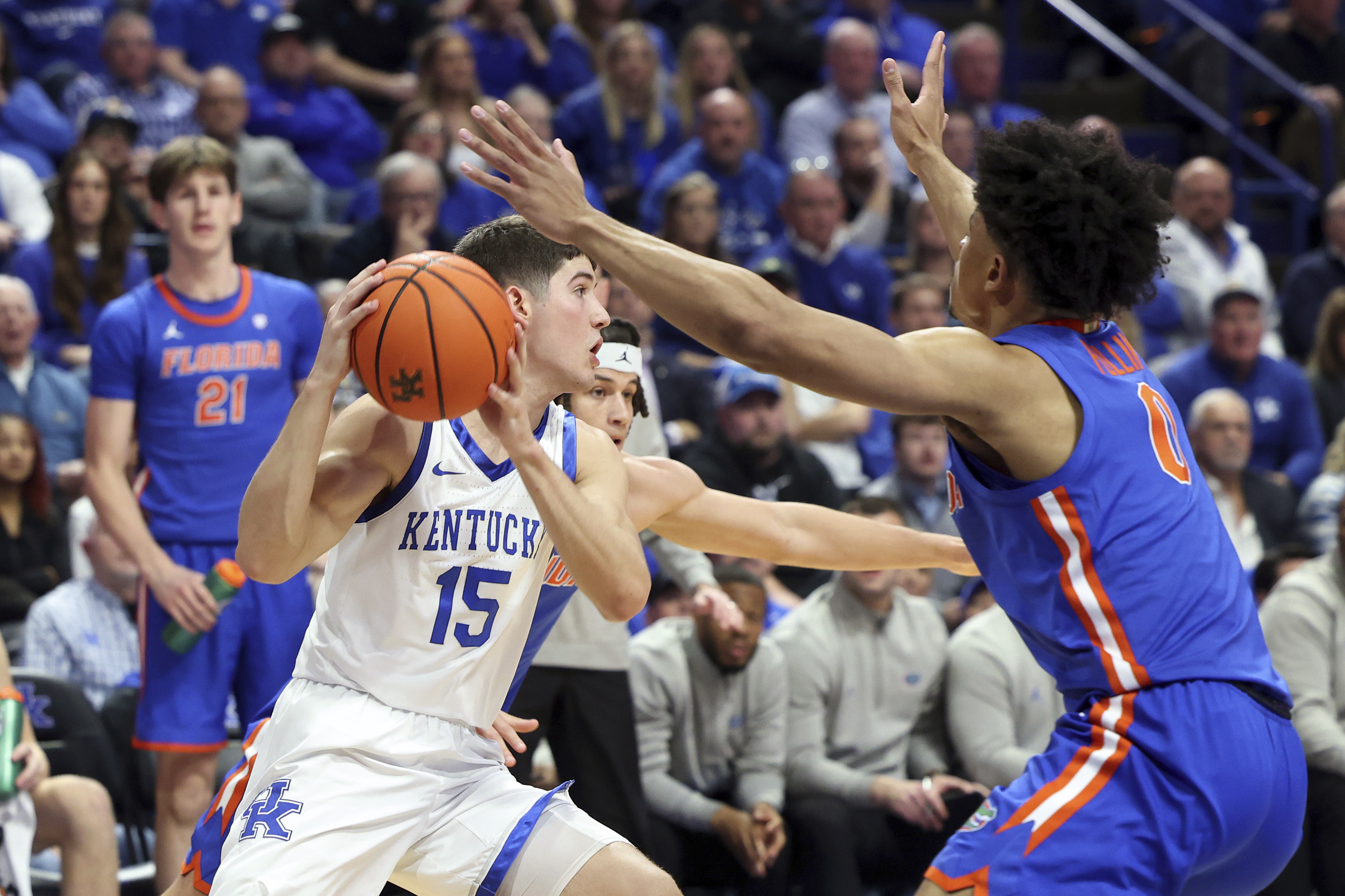 florida_kentucky_basketball_24032066244578.jpg