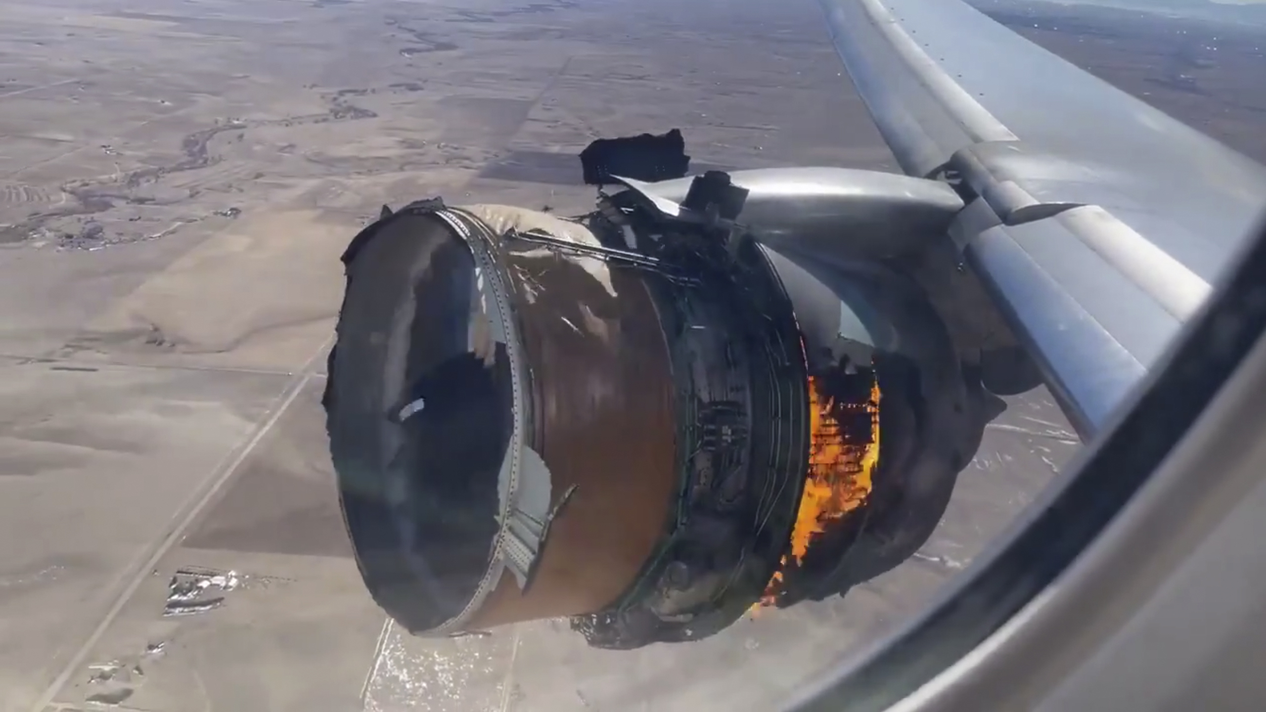 united airlines flight denver engine failure