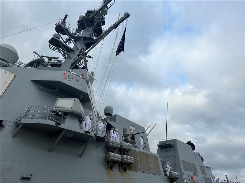 uss truxtun homecoming 4.jpg