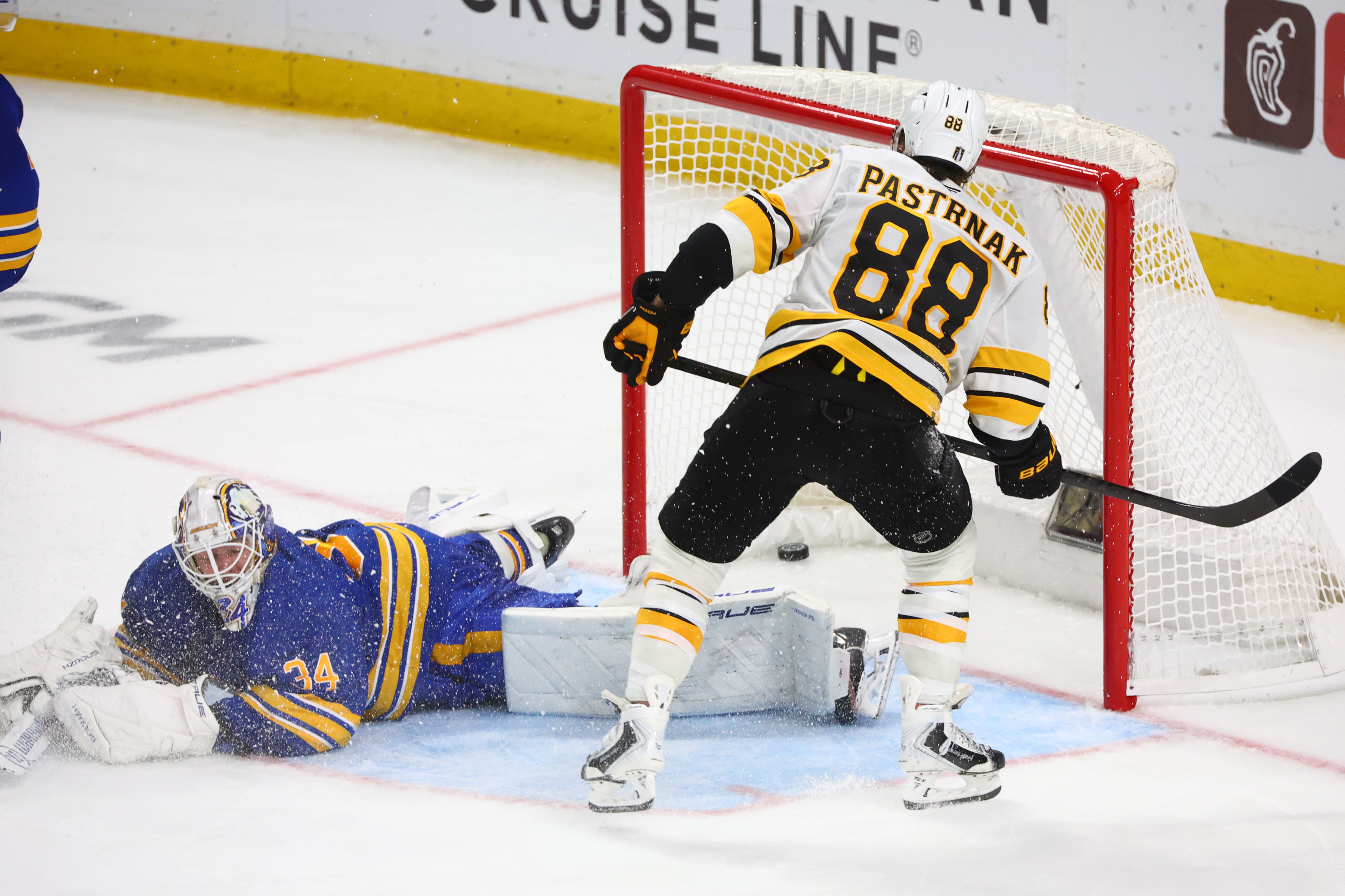 Bruins Sabres Hockey
