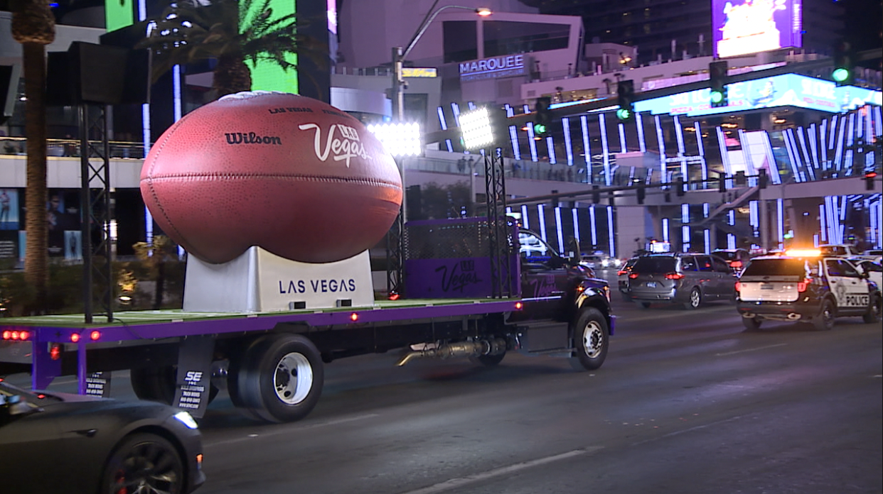 Super Ball arrives in Las Vegas