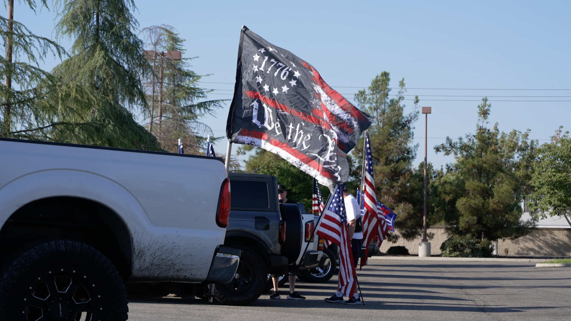 Kern County residents host Patriot Vehicle Parade