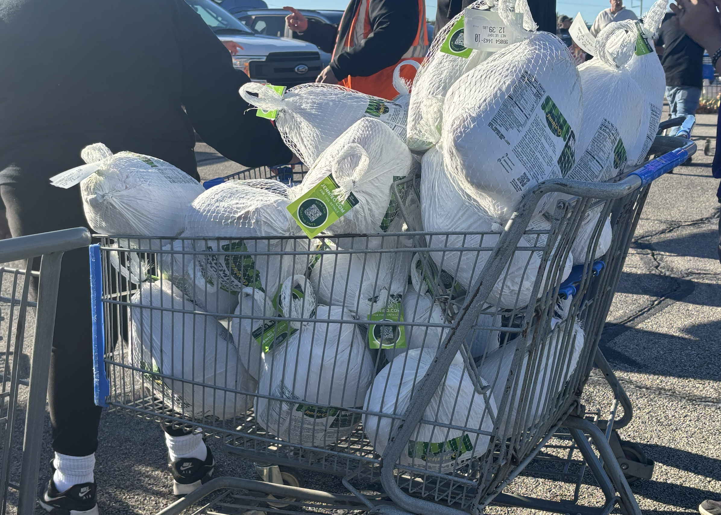 Thanksgiving food drive