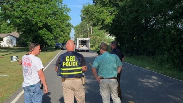Tift County shooting leaves deputy, suspect in serious condition