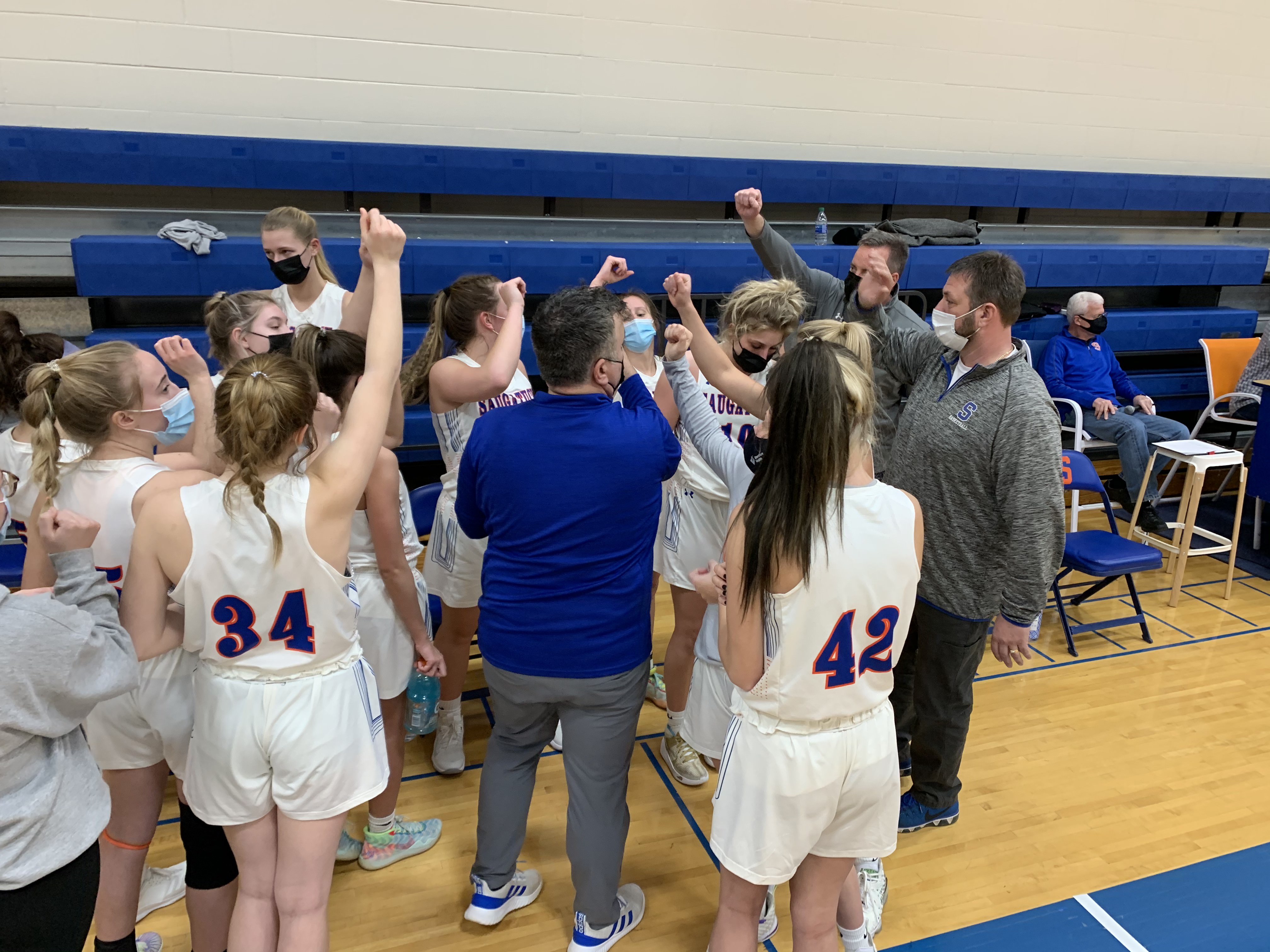 Saugatuck girls basketball beats Martin