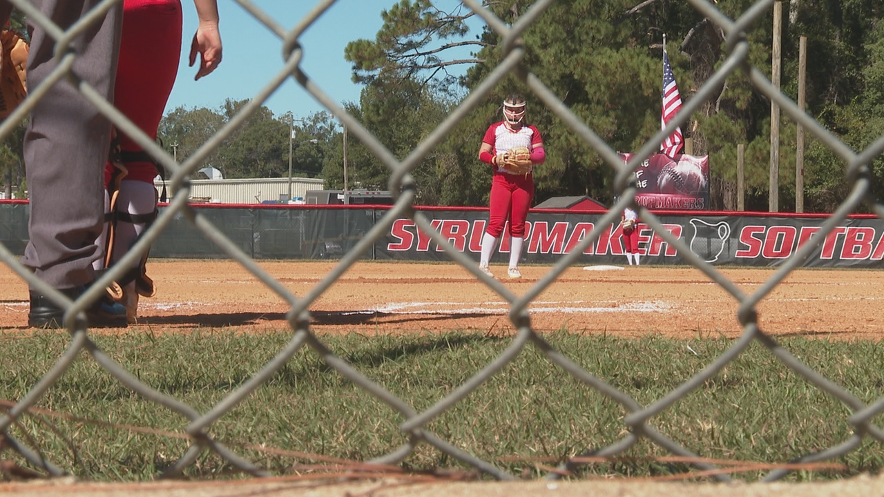 Cairo softball opens Super Regional play with two wins