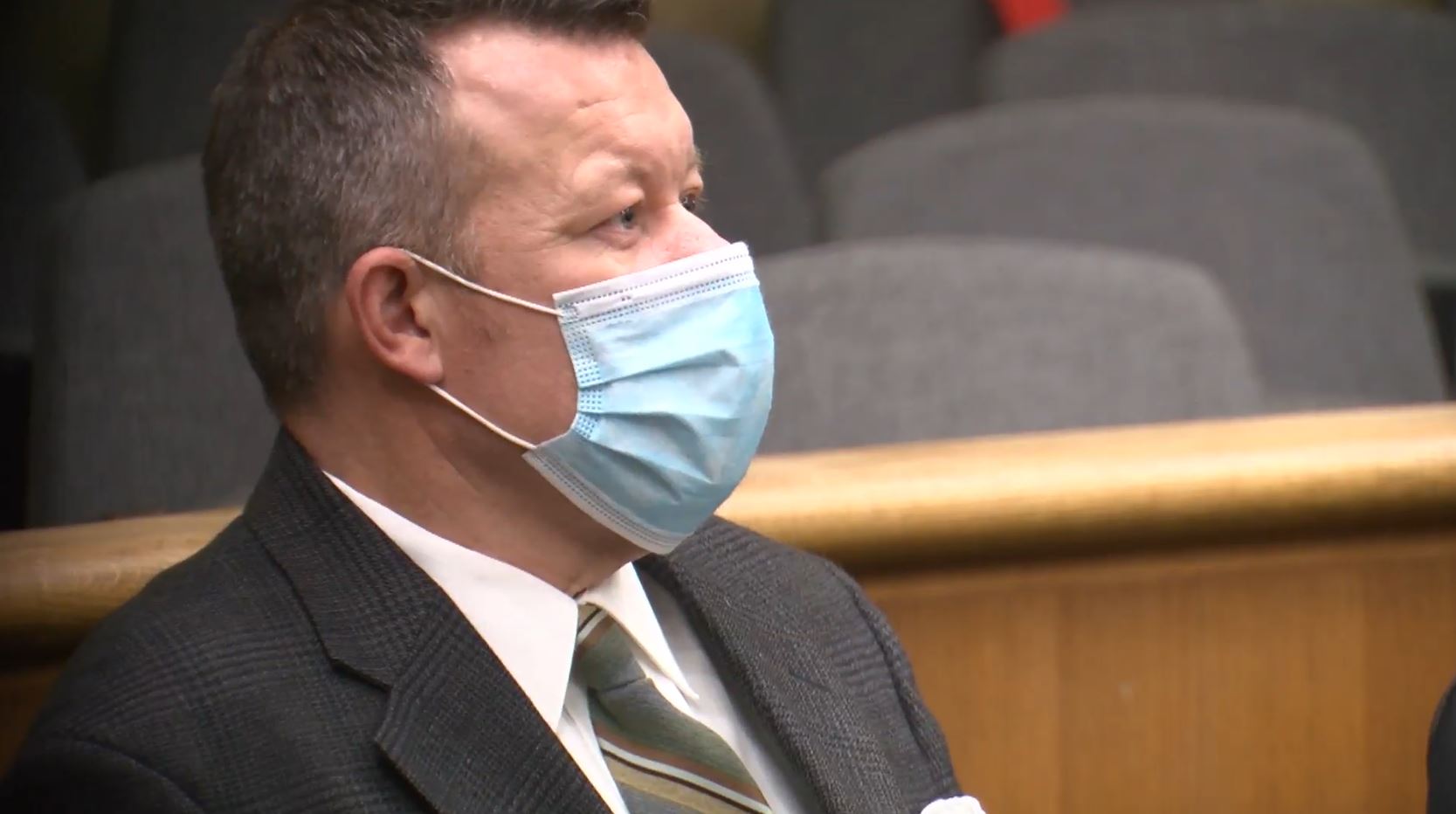 paul flores in court.JPG