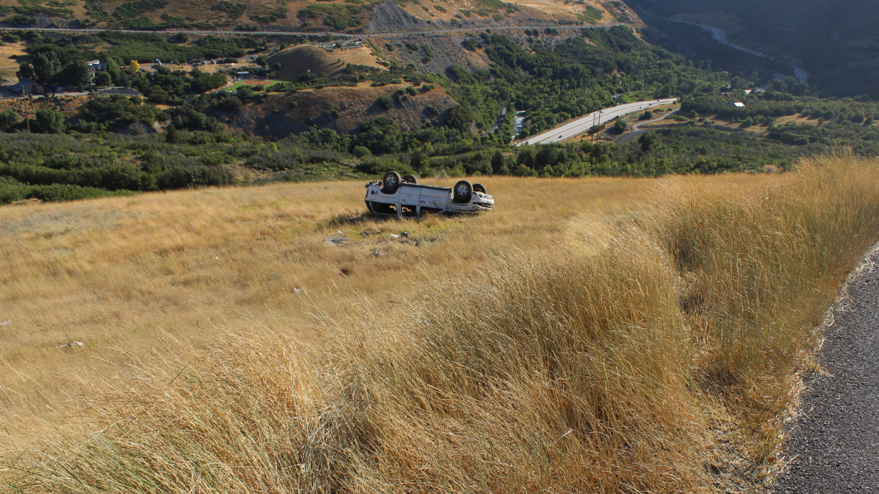 One person hospitalized, another dead after car rollover in Provo
