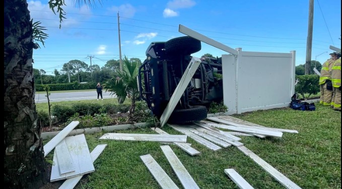Crash in Stuart on Aug. 11, 2023.jpg