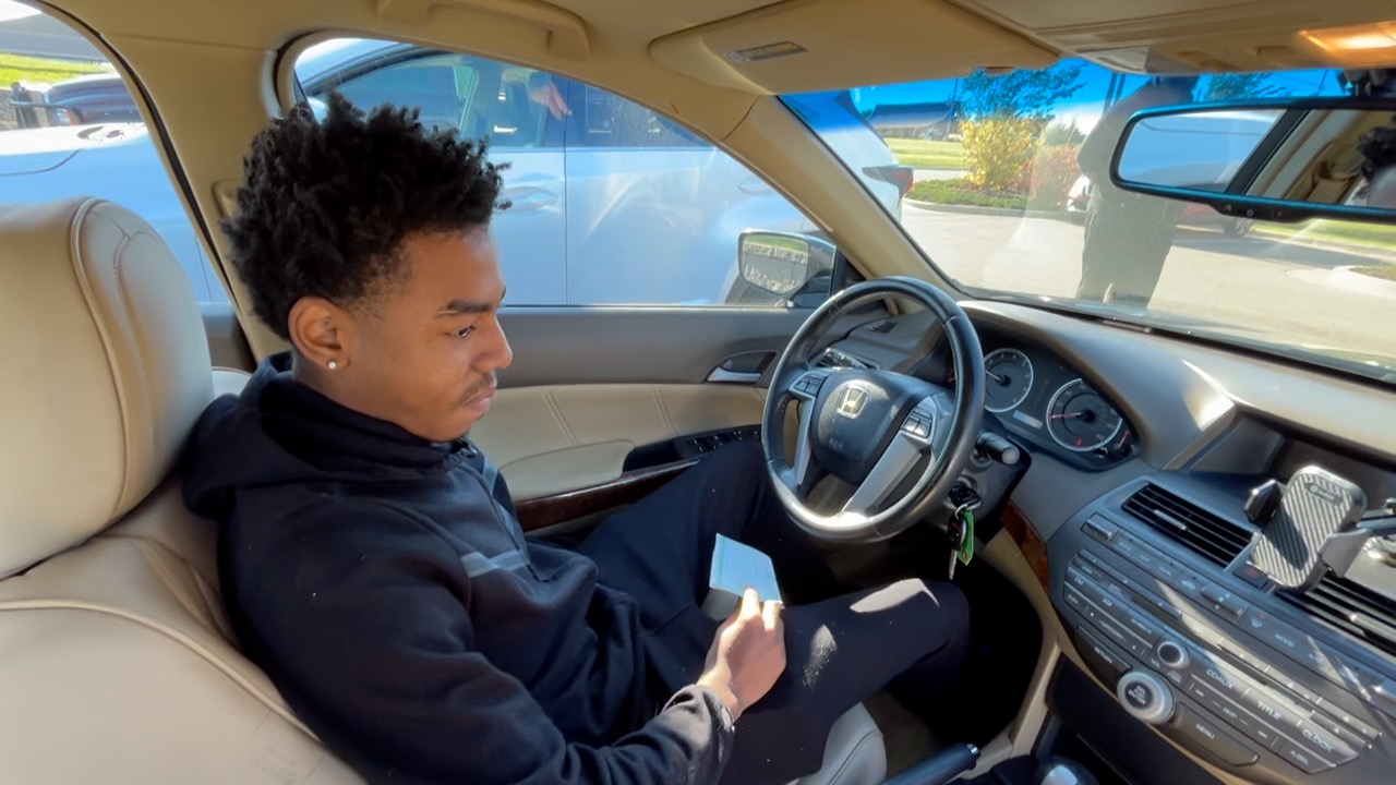 Jaellen in car.jpg
