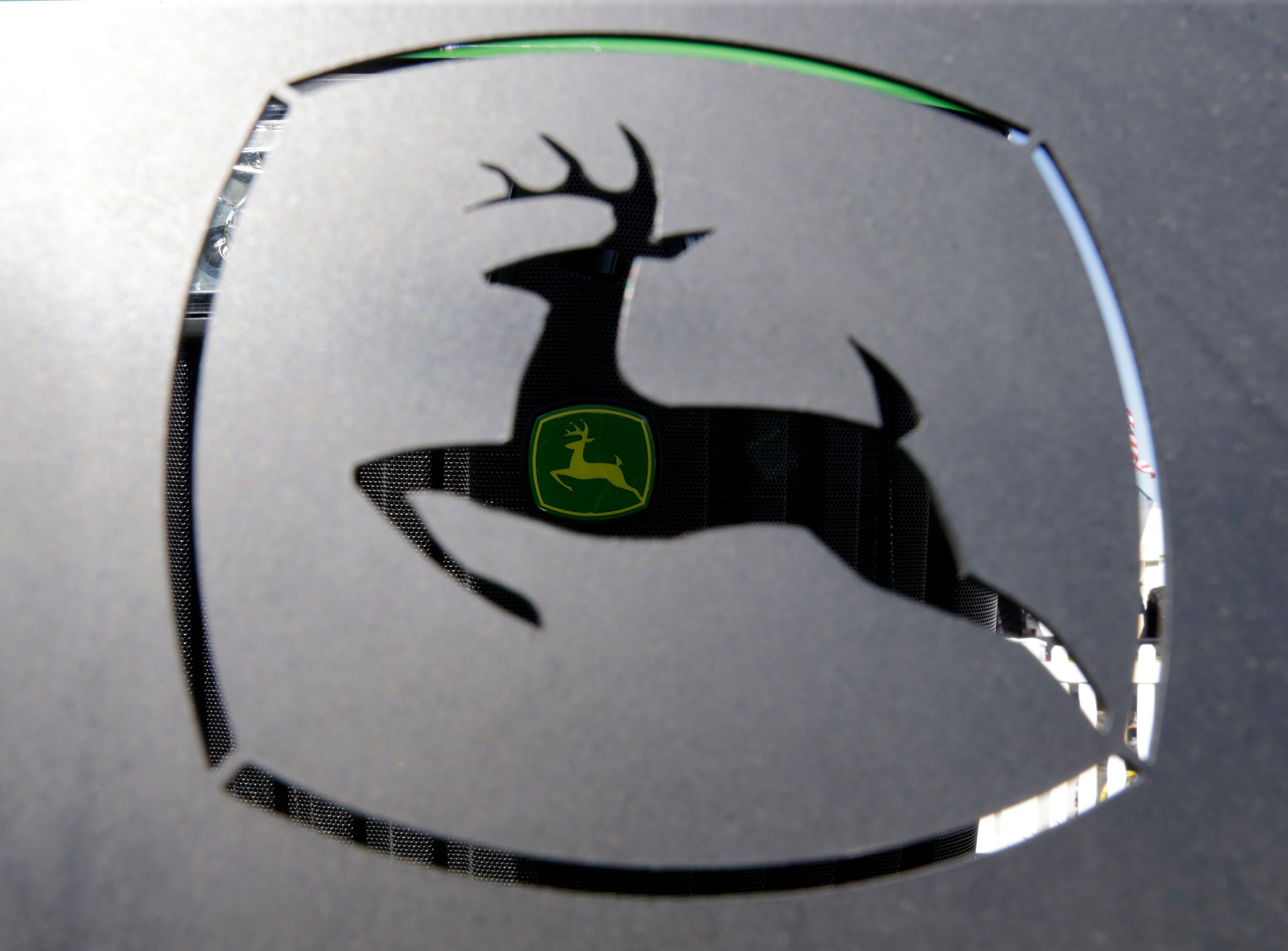 A John Deer emblem.