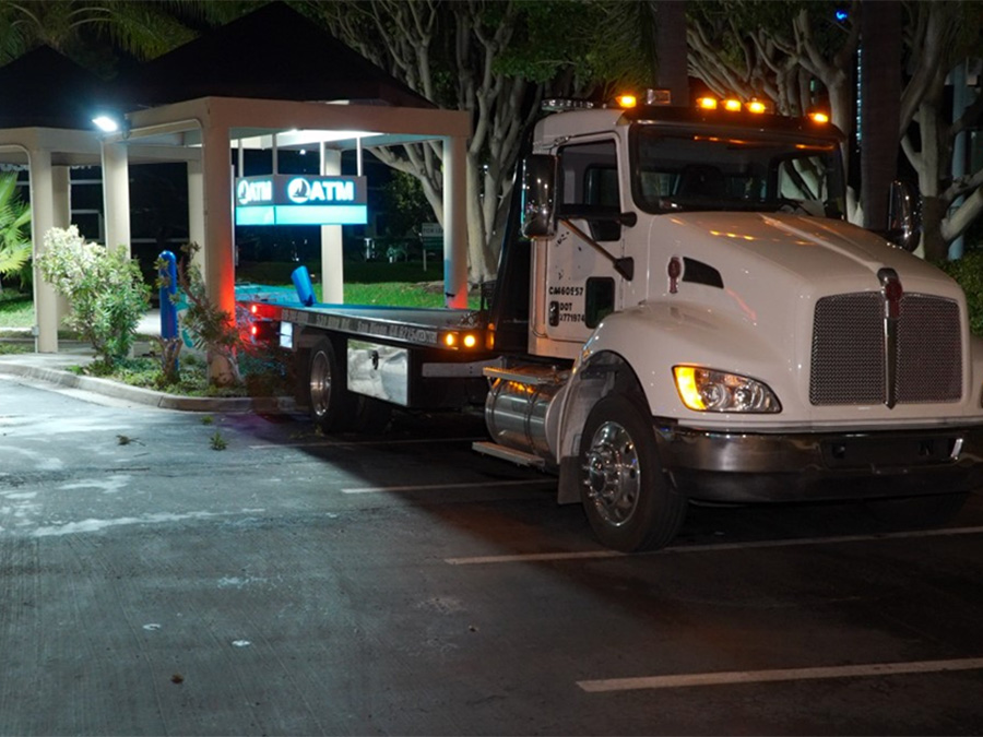 sorrento_valley_atm_tow_truck_123021.jpg