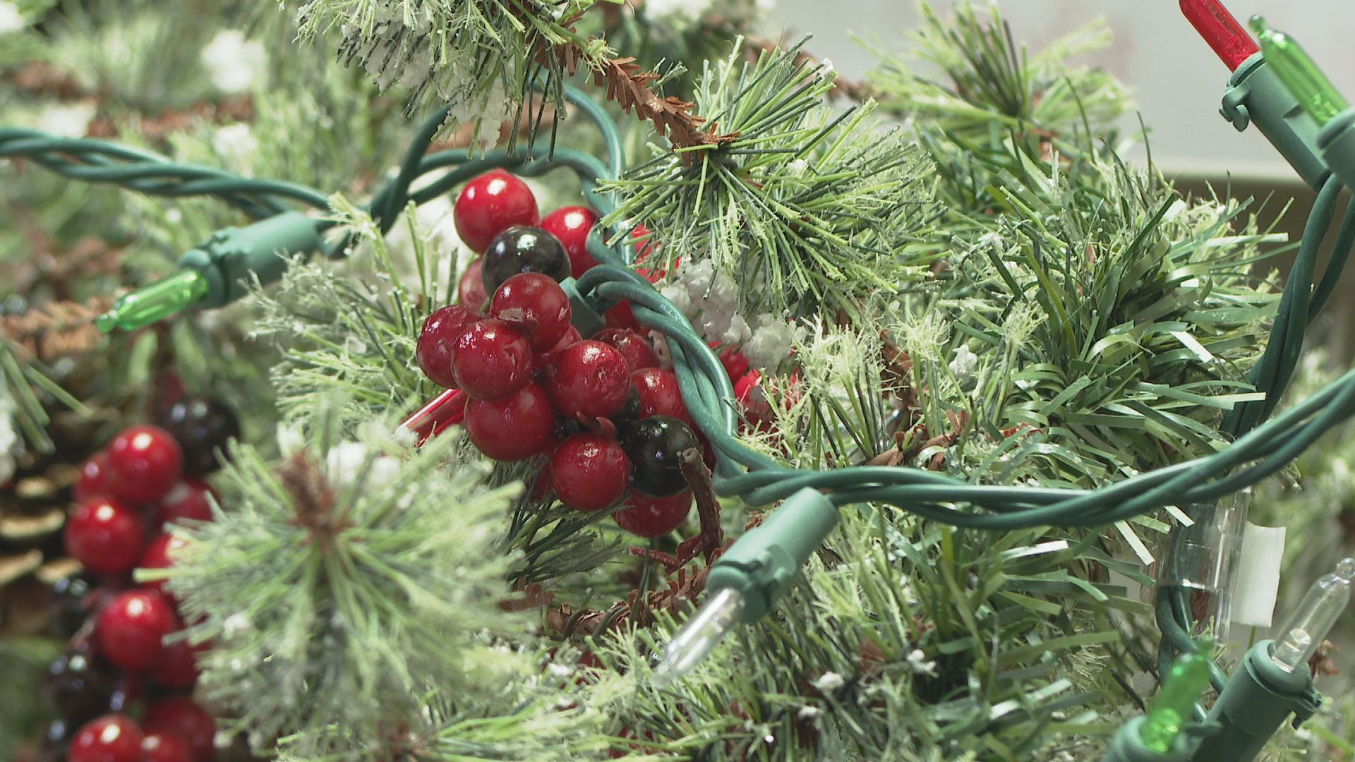 Donating holiday cheer: Project gives tree to Ft. Carson soldiers