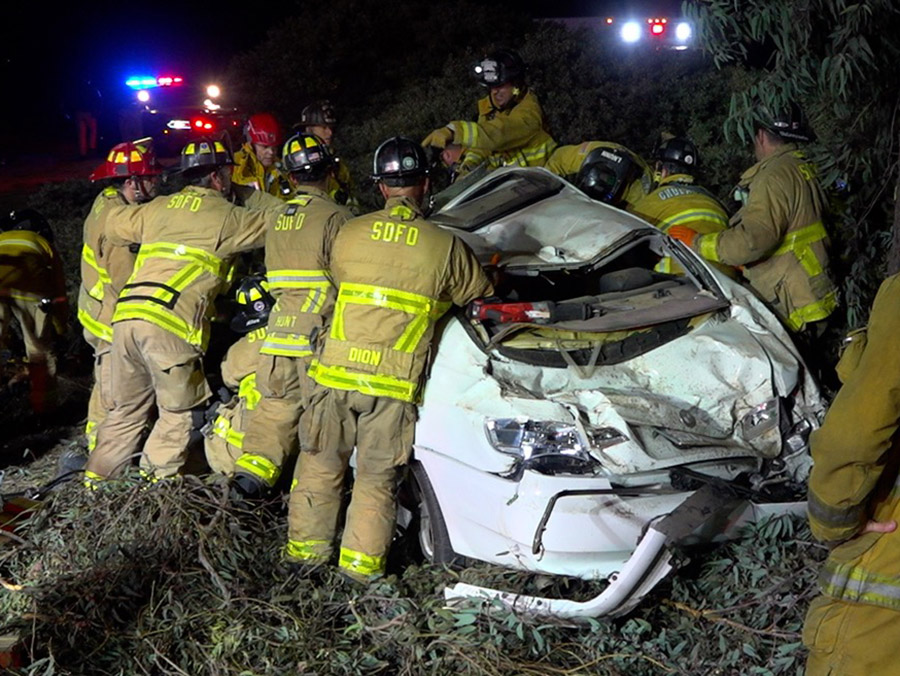 otay_mesa_crash1_102622.jpg