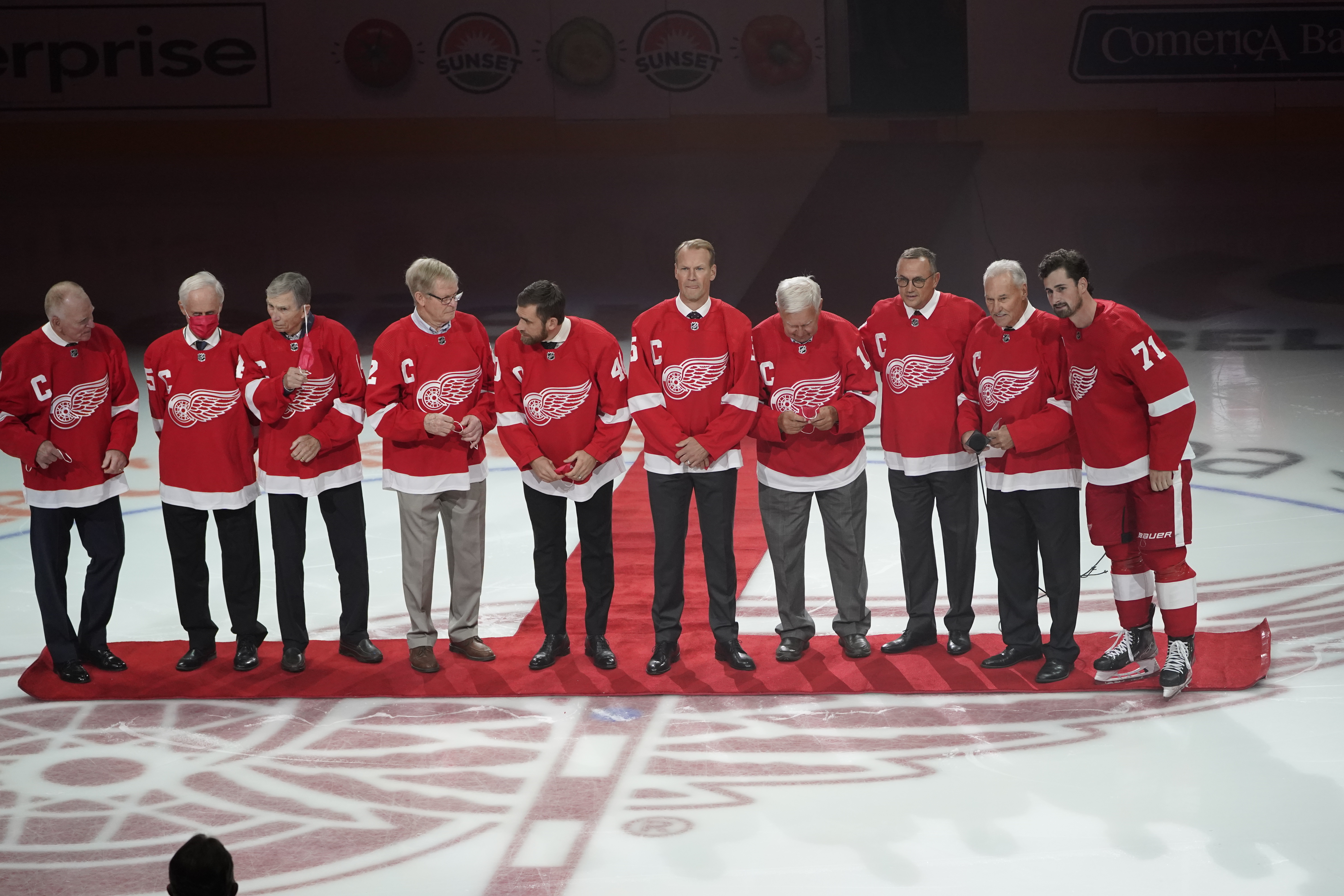 Former Captains Lightning Red Wings Hockey