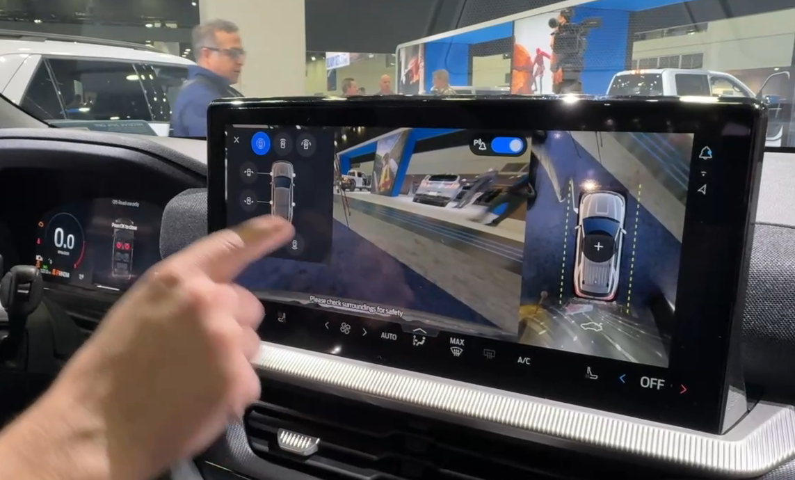 Detroit Auto Show tech