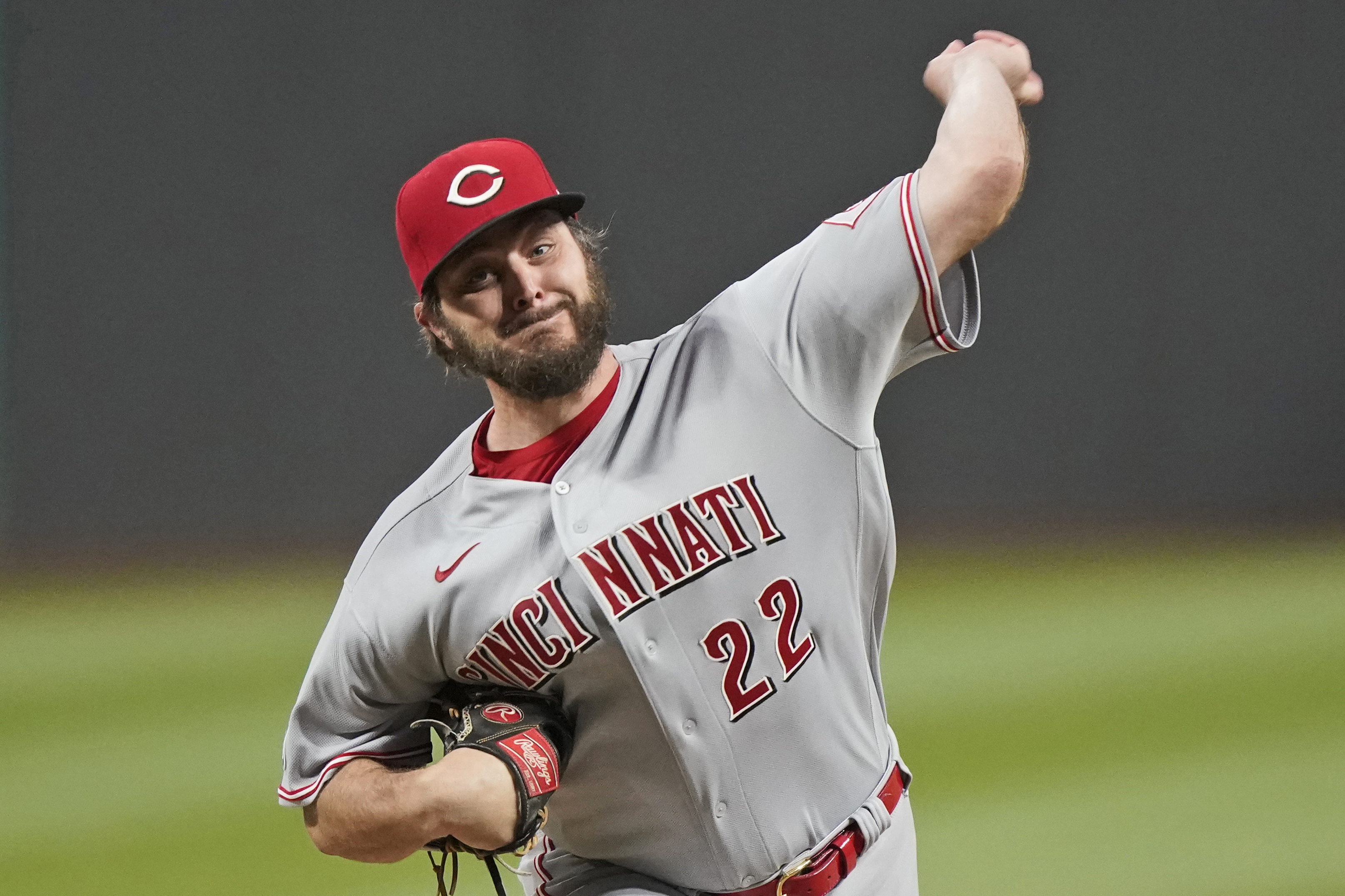 Wade Miley Reds Indians Baseball