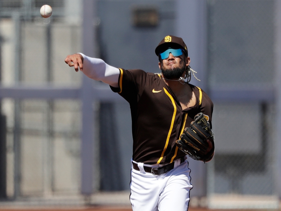 fernando_tatis_spring_training_2020_apphoto.jpg