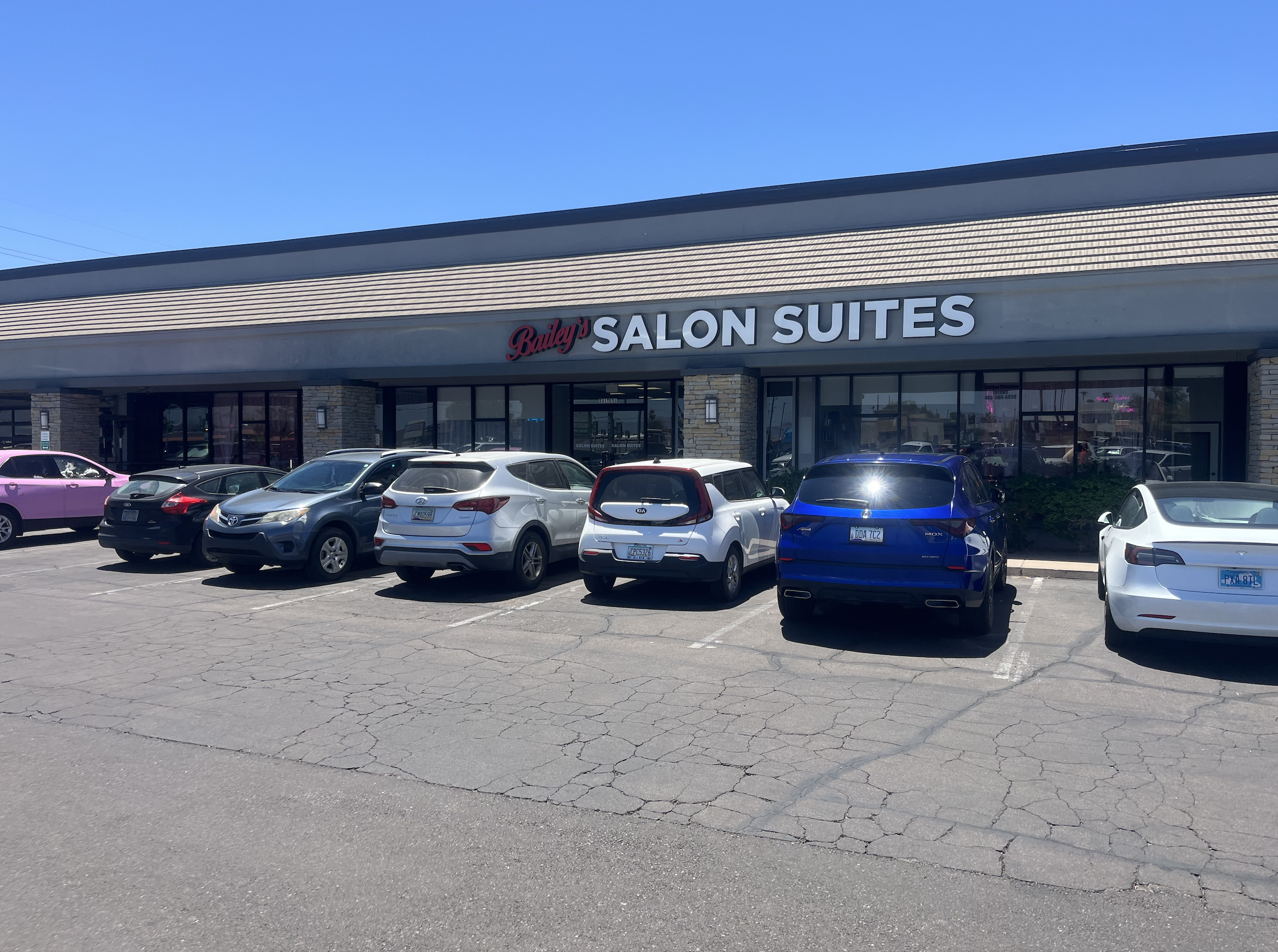 Bailey's salon suites