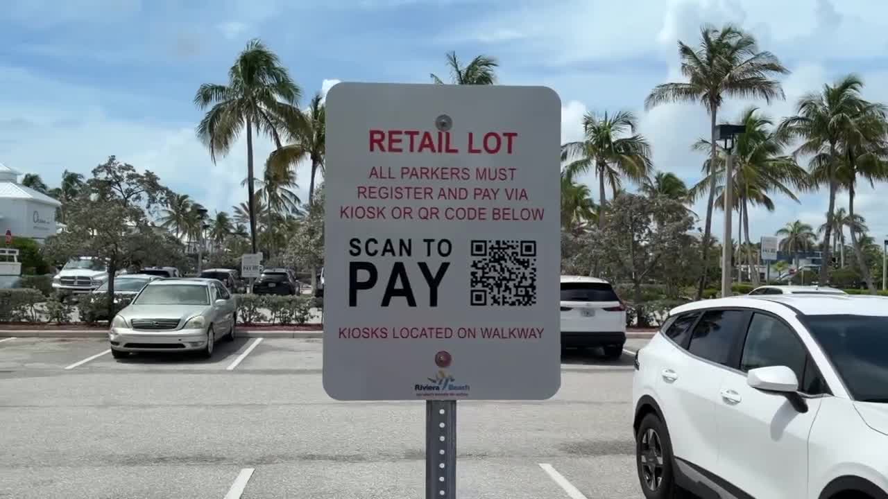 riviera beach pay to park sign.jpg