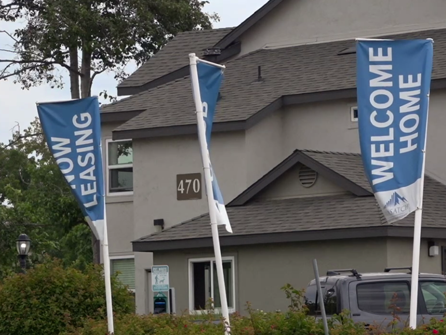 oceanside_apartment_rent_signs.png