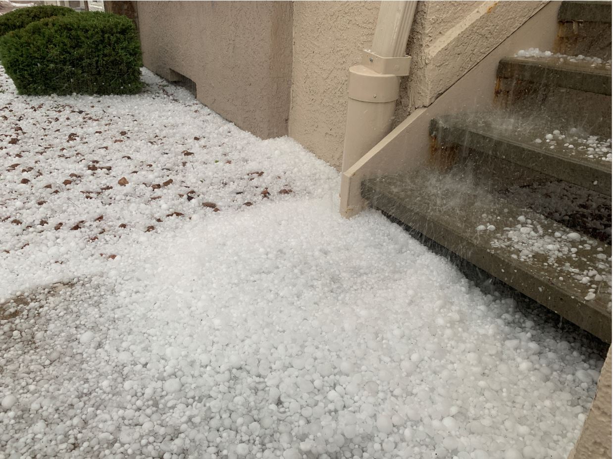 Hail in southwest Colorado Springs