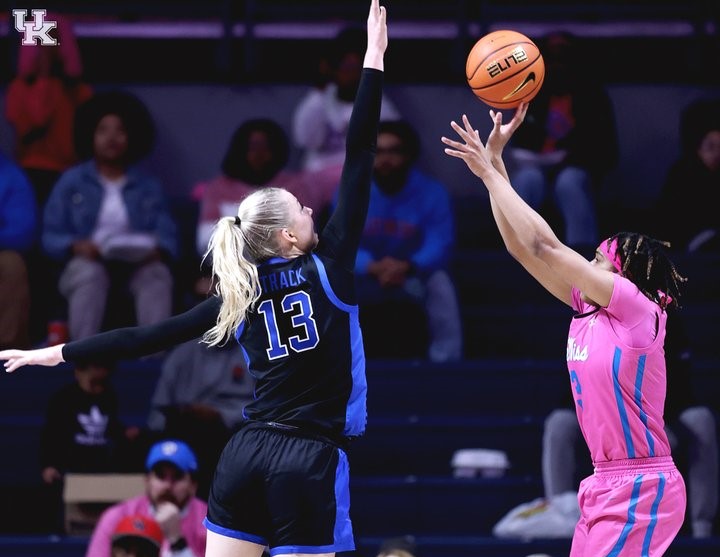 UK OLE MISS WBB.jpg