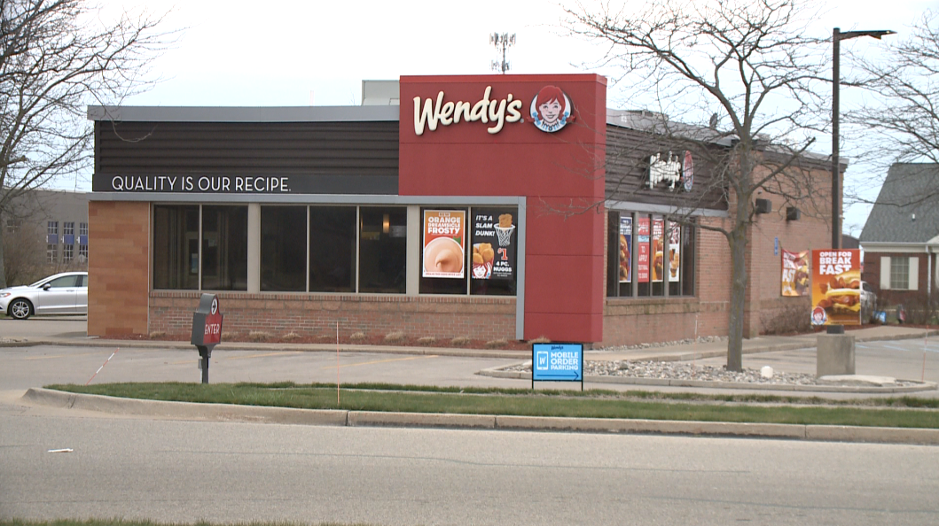 Grand Haven man thrown from roof of car in Holland