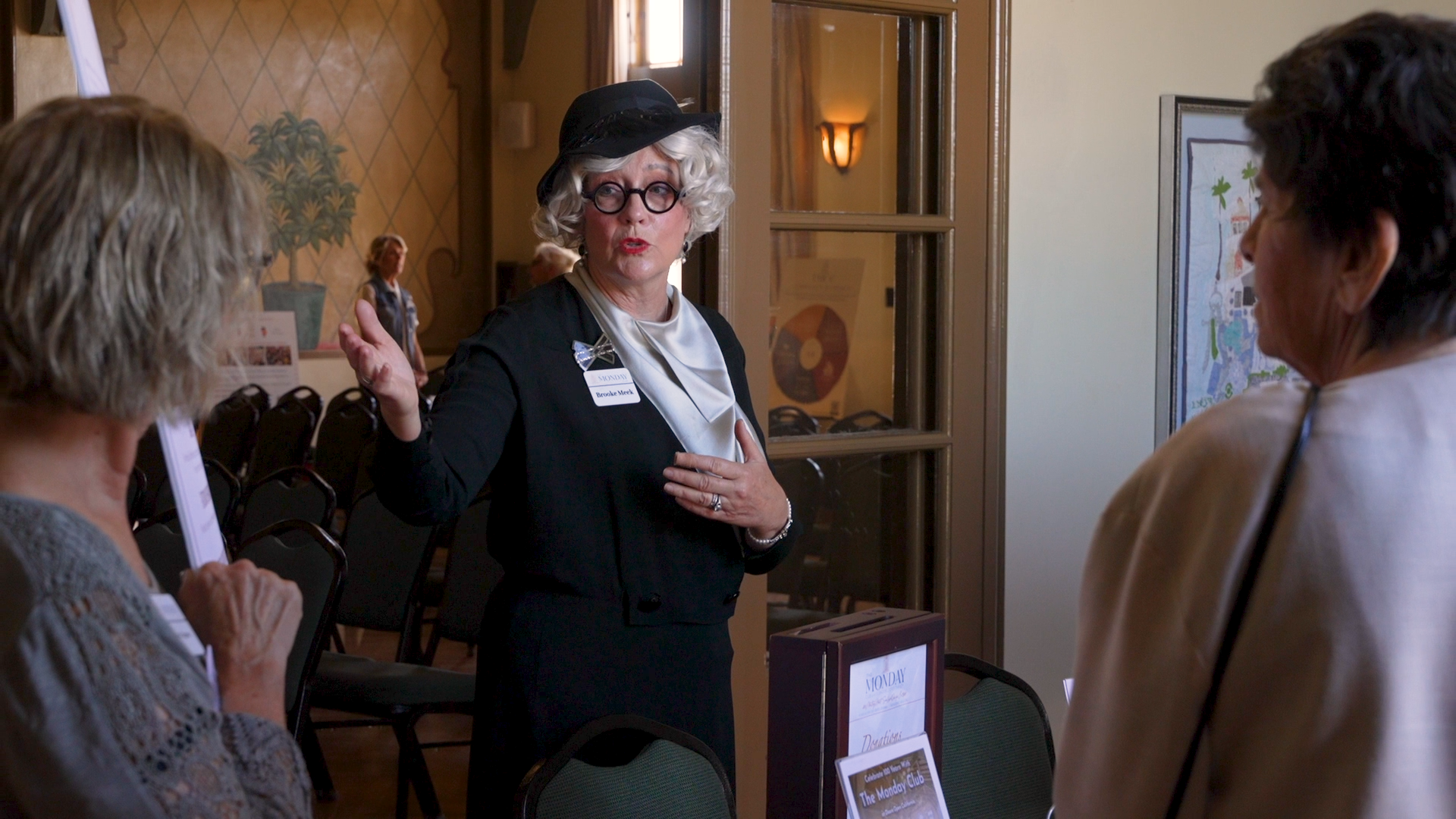 MONDAY CLUB 100 YEARS VO.00_00_13_10.Still001.png