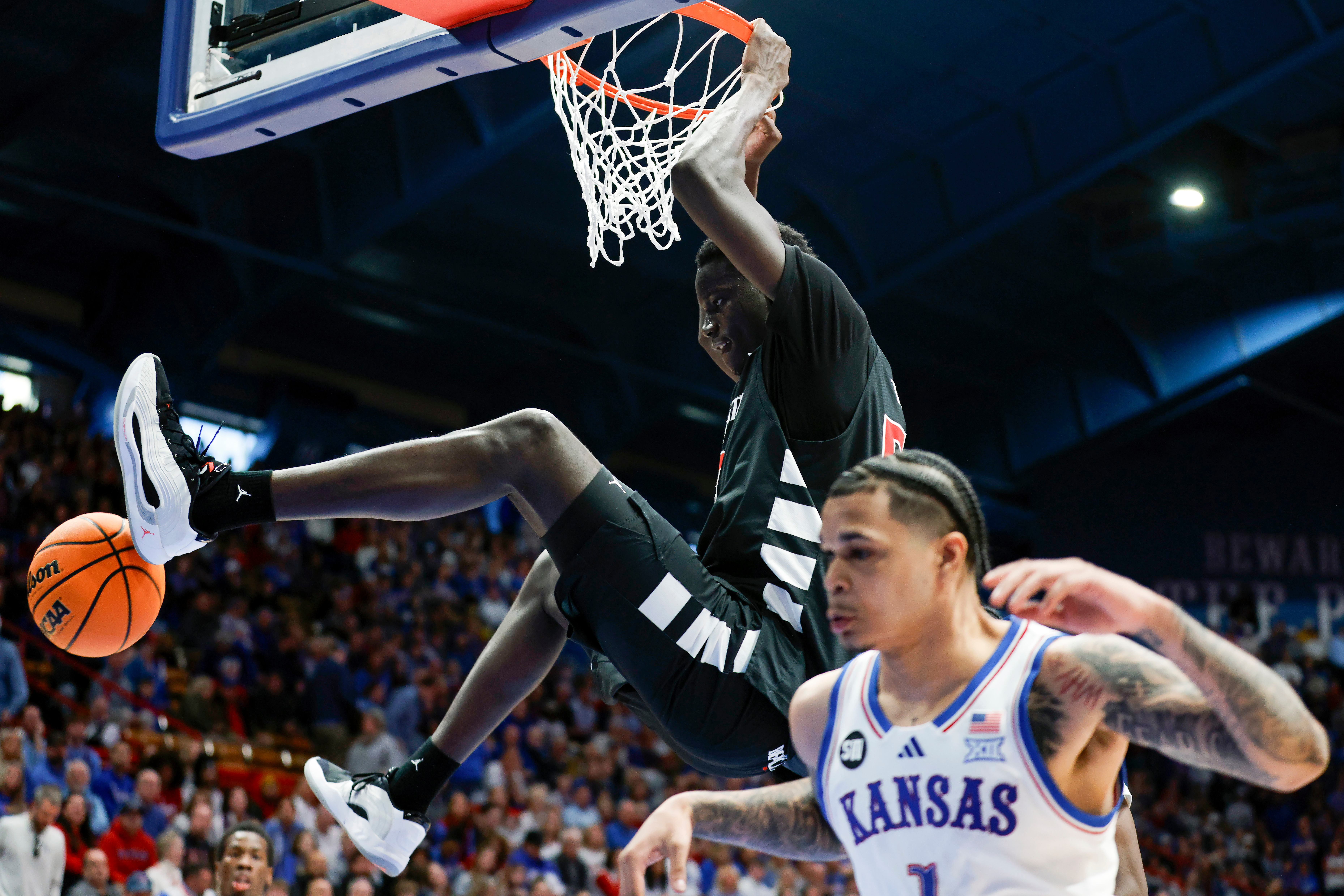 UC Bearcats Kansas Basketball 