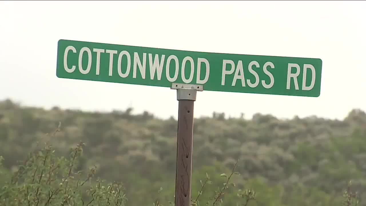 cottonwood pass road.jpg