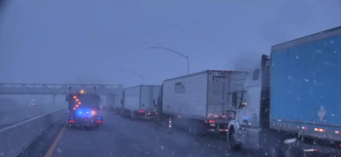 People slept in cars as winds closed traffic on I-15 near Primm