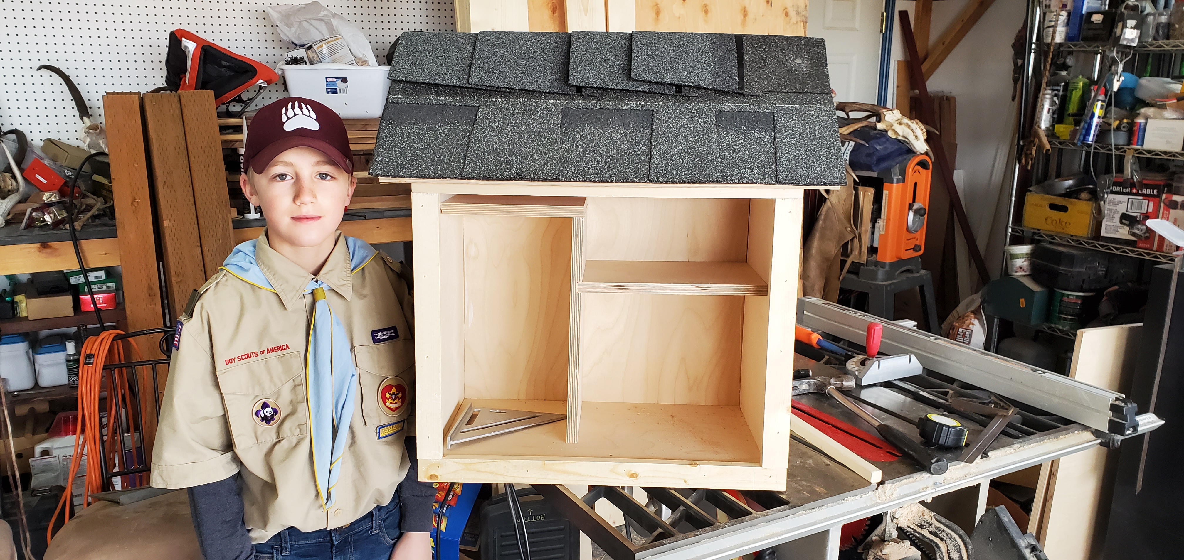 East Helena Boy Scouts build little libraries for rural communities - Vimarsana News