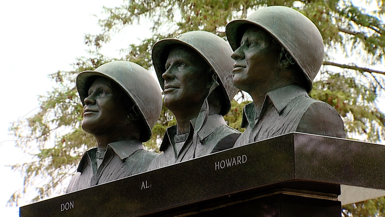 Lamoreaux Monument.jpg