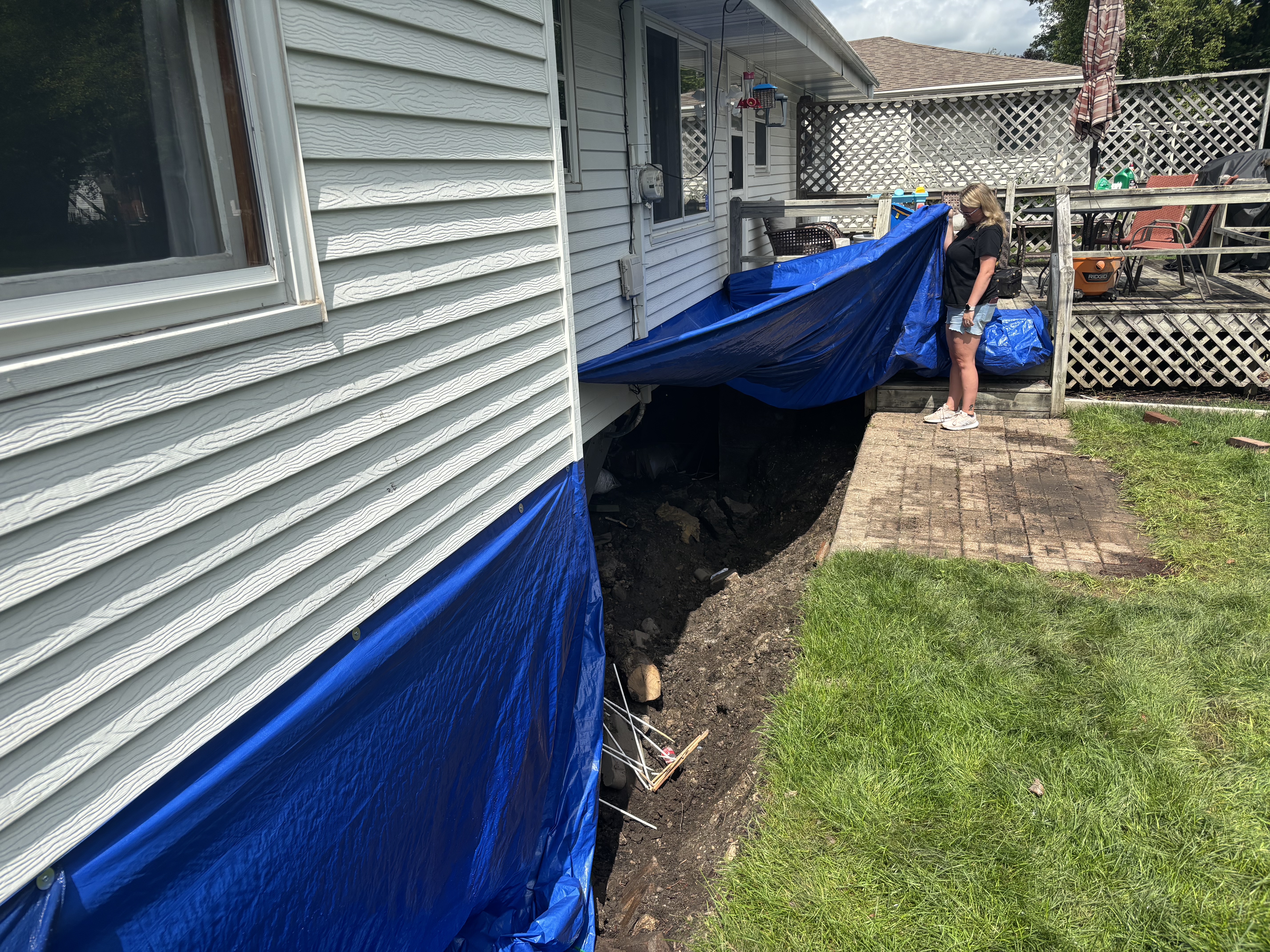 West Bend residents struggle with flood cleanup as basements remain destroyed