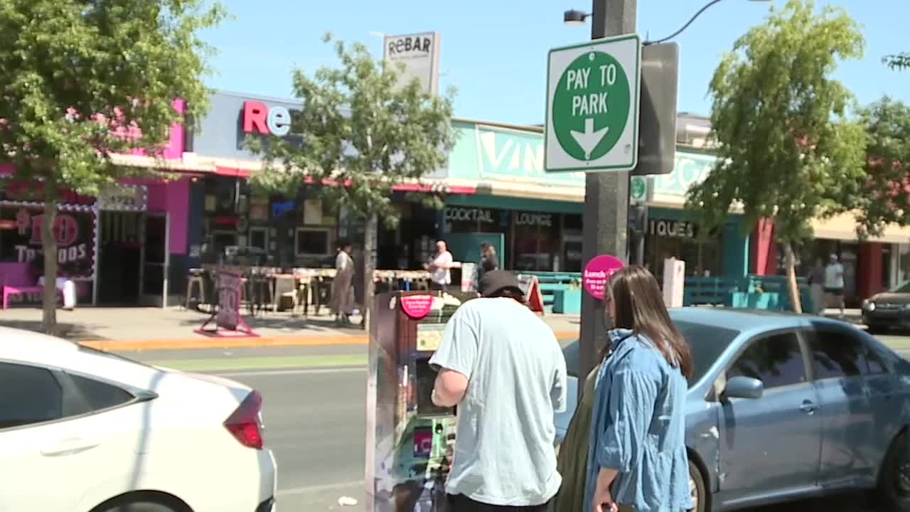 Las Vegas Arts District gets new parking rules this fall