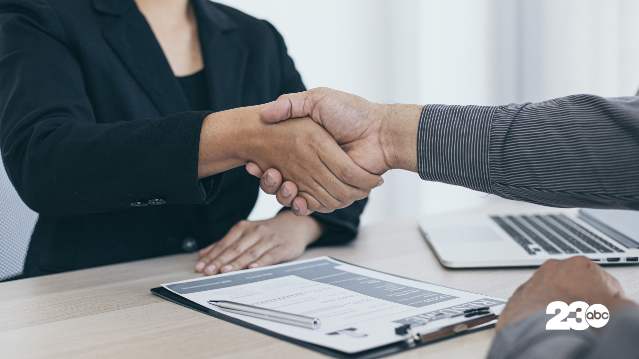 Employment networking (FILE)