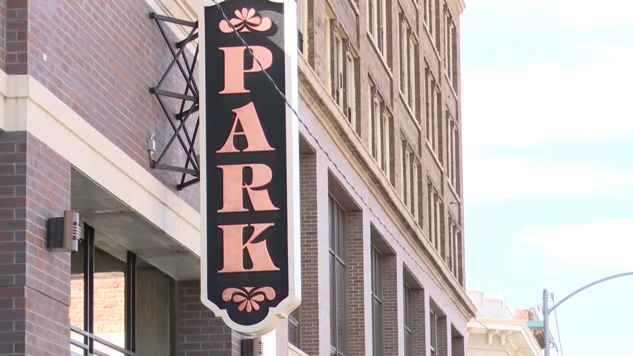 Uptown Butte Parking Lot sign