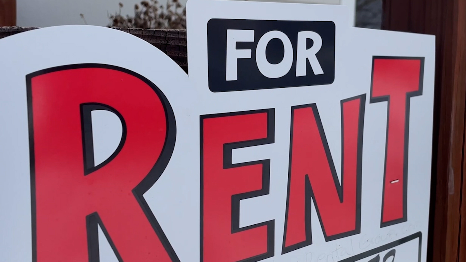 Rent sign 