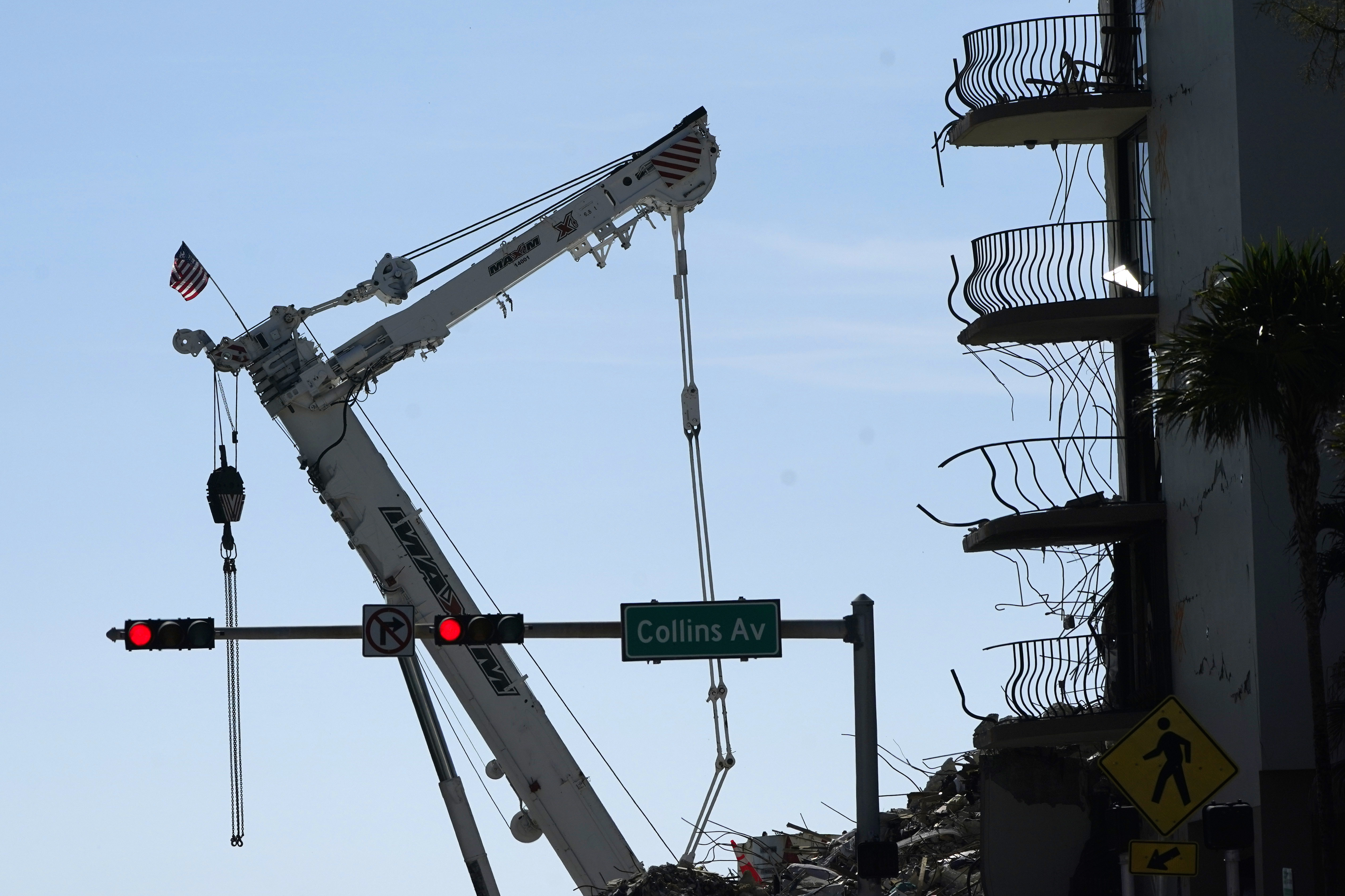 APTOPIX Building Collapse Miami