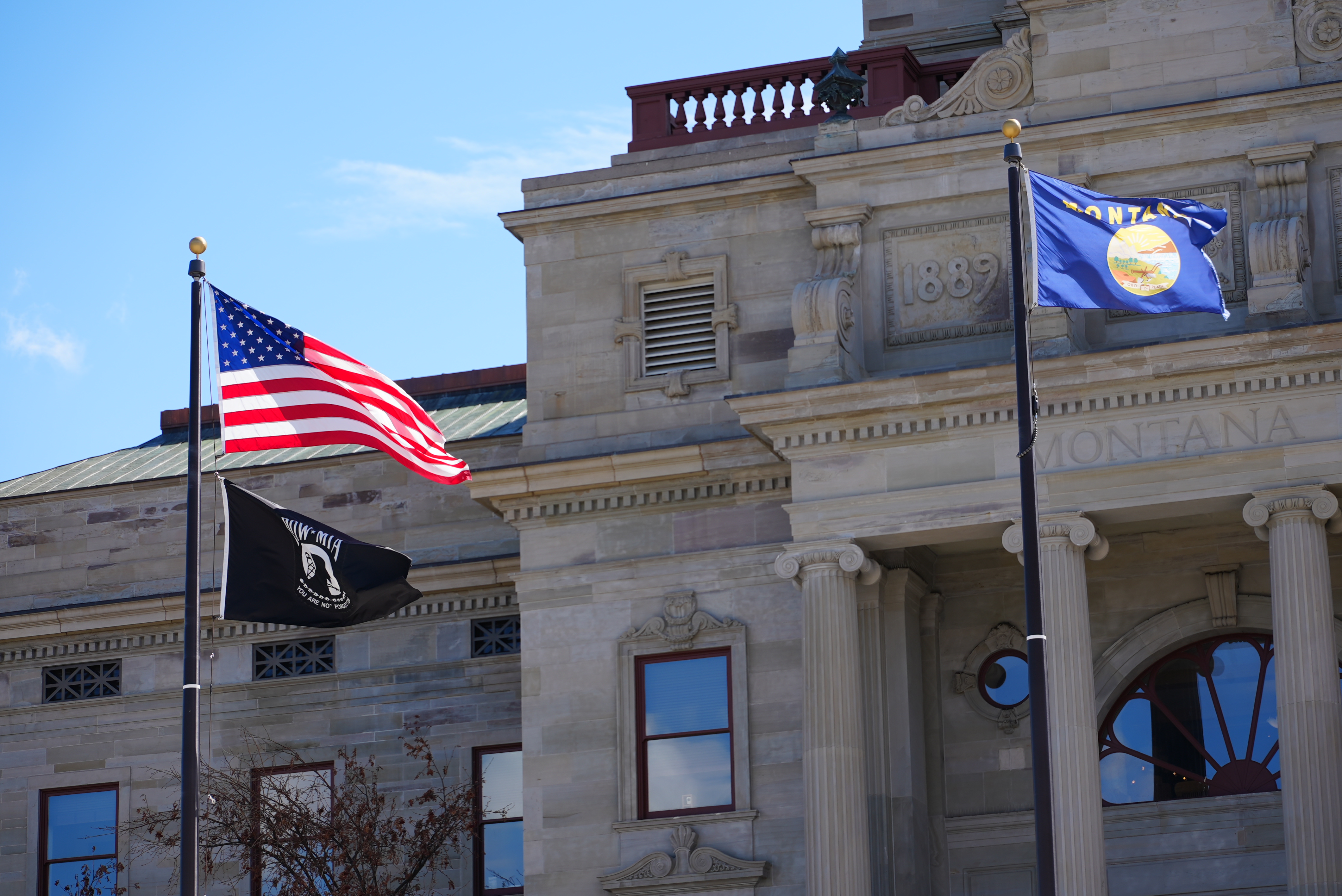 Montana-U.S. Flags Capitol