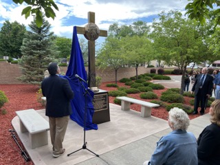Voelker_Sculpture_unveiling.jpeg