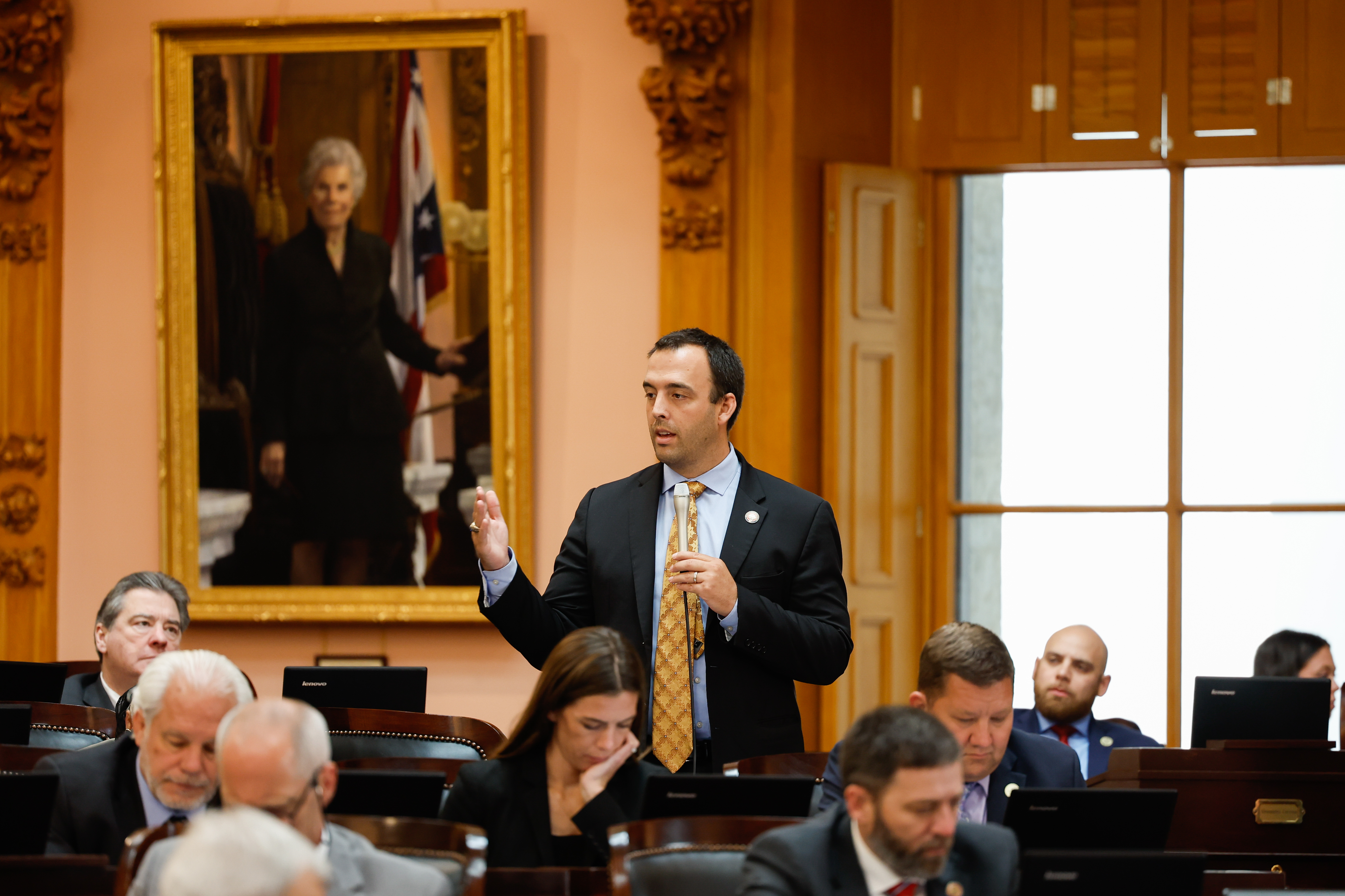 Ohio GOP lawmaker defends bill charging teachers with felonies - Vimarsana News